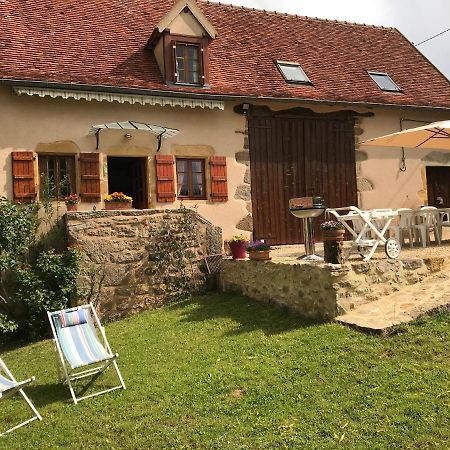 Villa Gite Le Mur Magnifique Longere Au Bourgogne-Du-Sud Oye Exterior foto