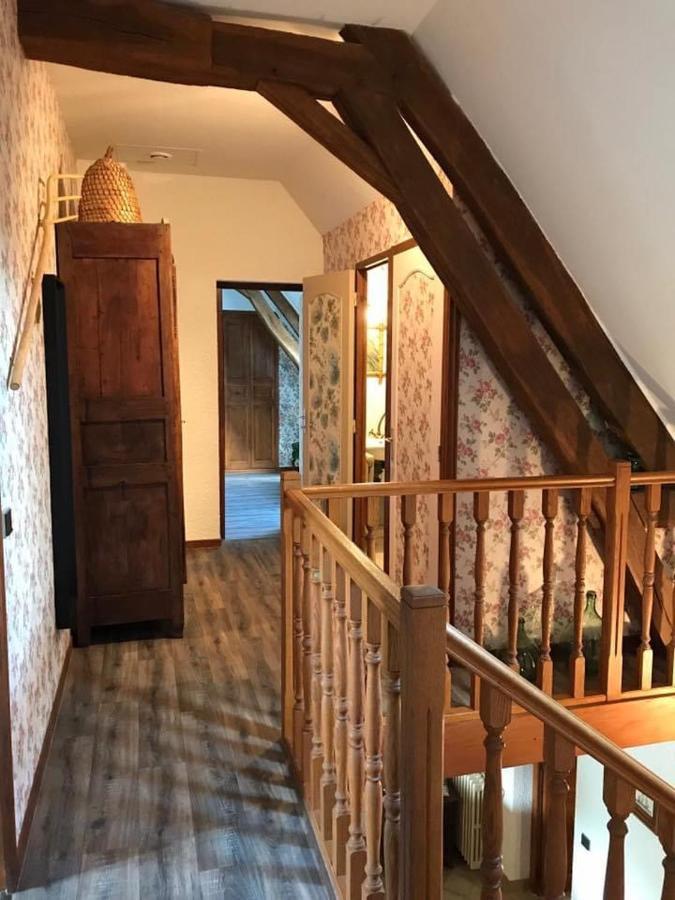 Villa Gite Le Mur Magnifique Longere Au Bourgogne-Du-Sud Oye Exterior foto